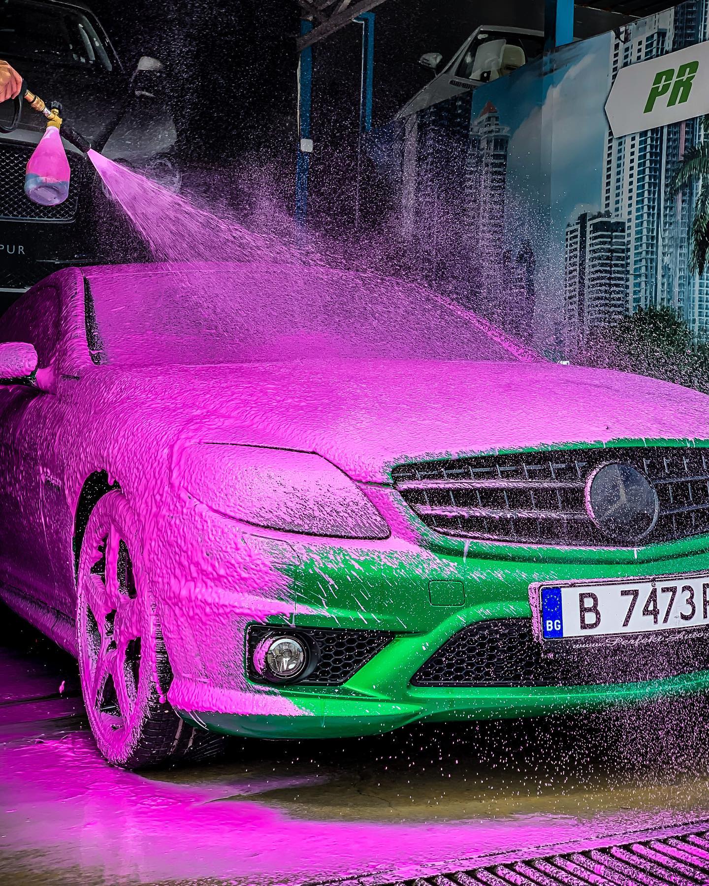Nước rửa xe Unitech tạo bọt tuyết màu Unitech 500ml - Có 2 lựa chọn Xanh(Green Art) hoặc Hồng (Pink art)