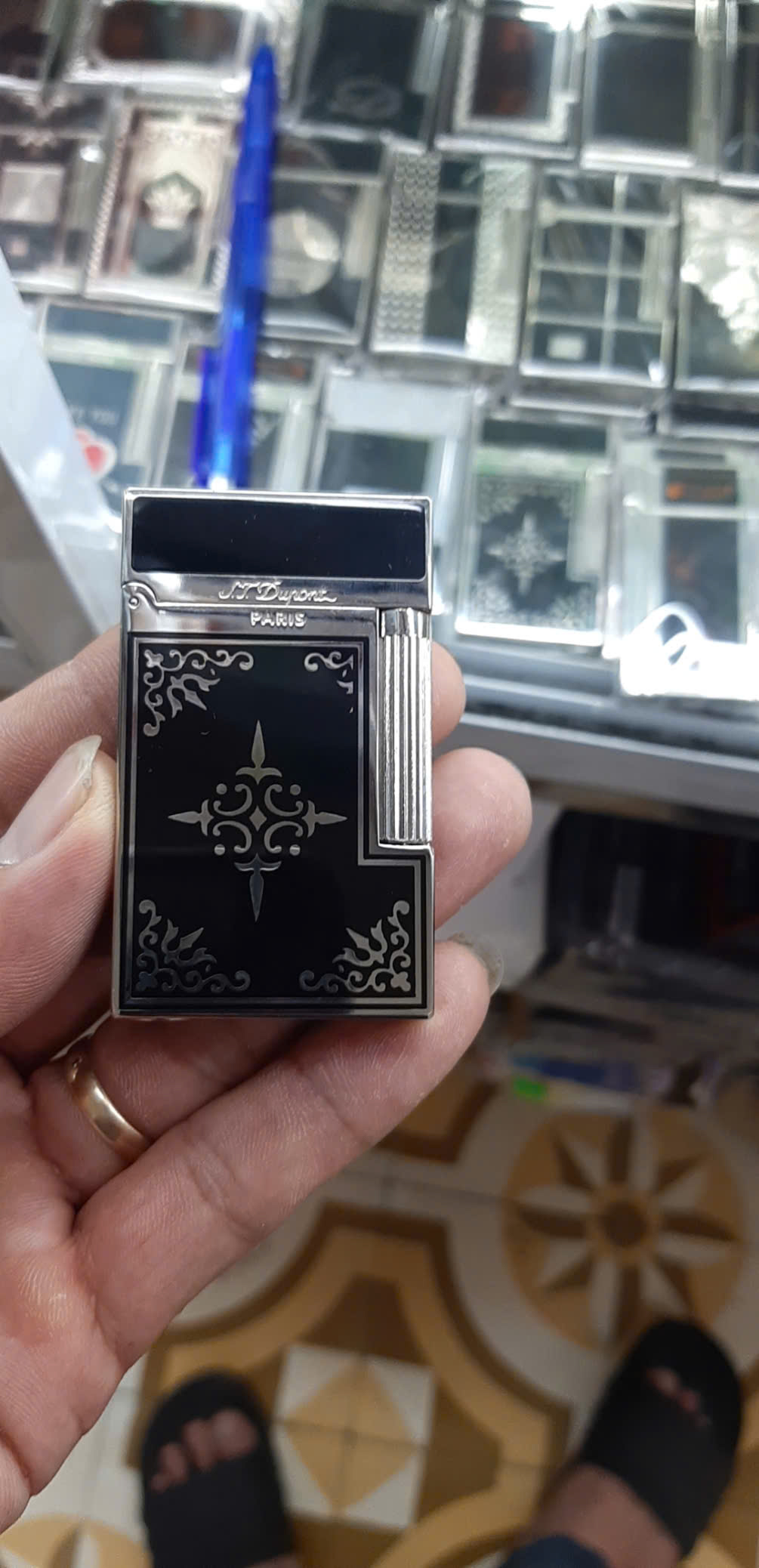 Vỏ Hột Quẹt Bật Lửa Upon Gas Đá D91 Họa Tiết Sơn Mài Đẹp Độc Lạ - Giao màu ngẫu nhiên