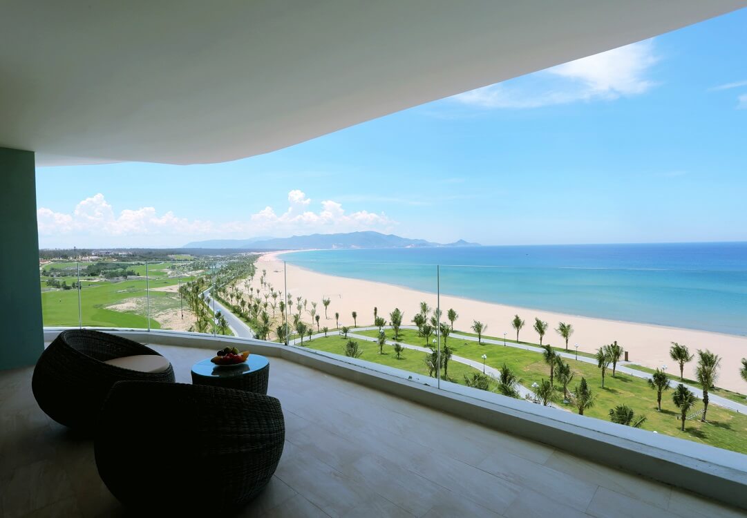 VOUCHER TRIPLUX - 4N3Đ TẠI HỆ THỐNG KHU NGHỈ DƯỠNG FLC- Áp dụng Từ thứ 6 đến thứ 2 DÀNH CHO 2 NGƯỜI LỚN + 2 TRẺ EM DƯỚI 6 TUỔI