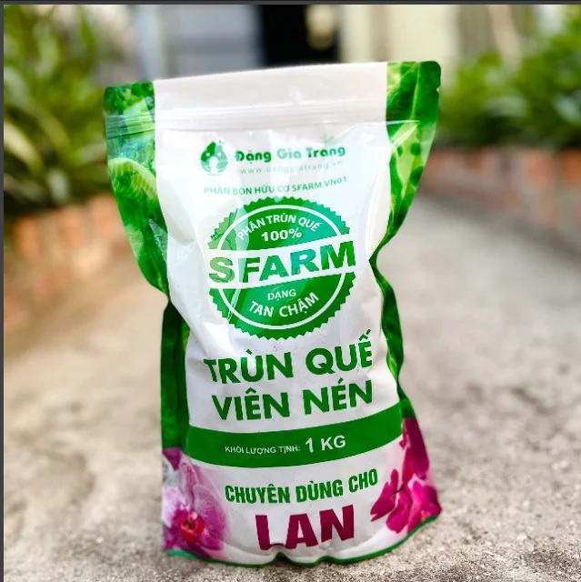 Phân trùn quế SFARM viên nén chuyên dùng cho lan túi 1kg