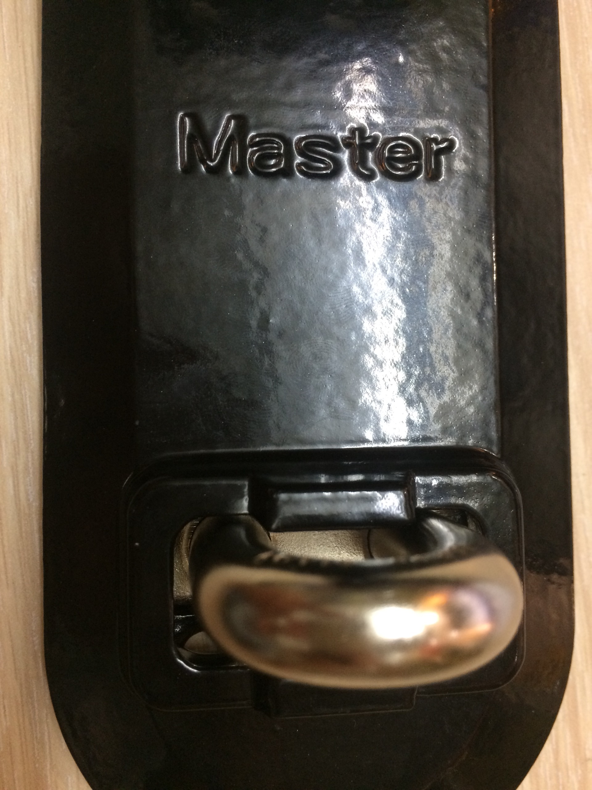 BẢN LỀ CỬA MASTER LOCK 724D