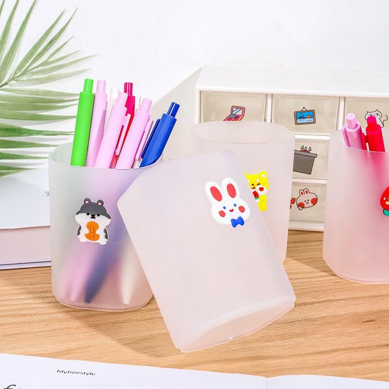 Cốc đựng bút nhựa mờ