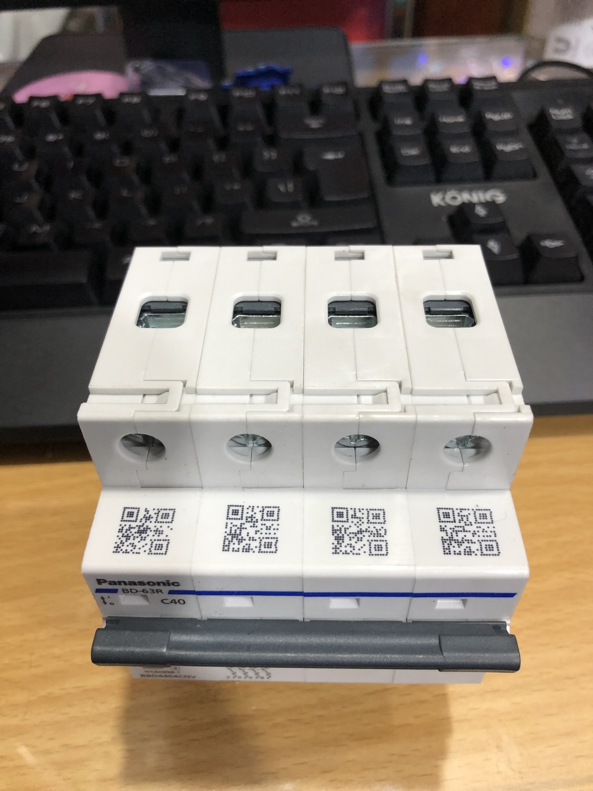 Cầu dao Panasonic 4 pha DIN BD Breaker DIN Type - Hàng chính hãng