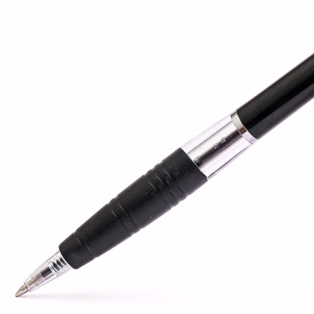 Hộp 10 cây bút bi 0.7mm Thiên Long - TL047 màu đen