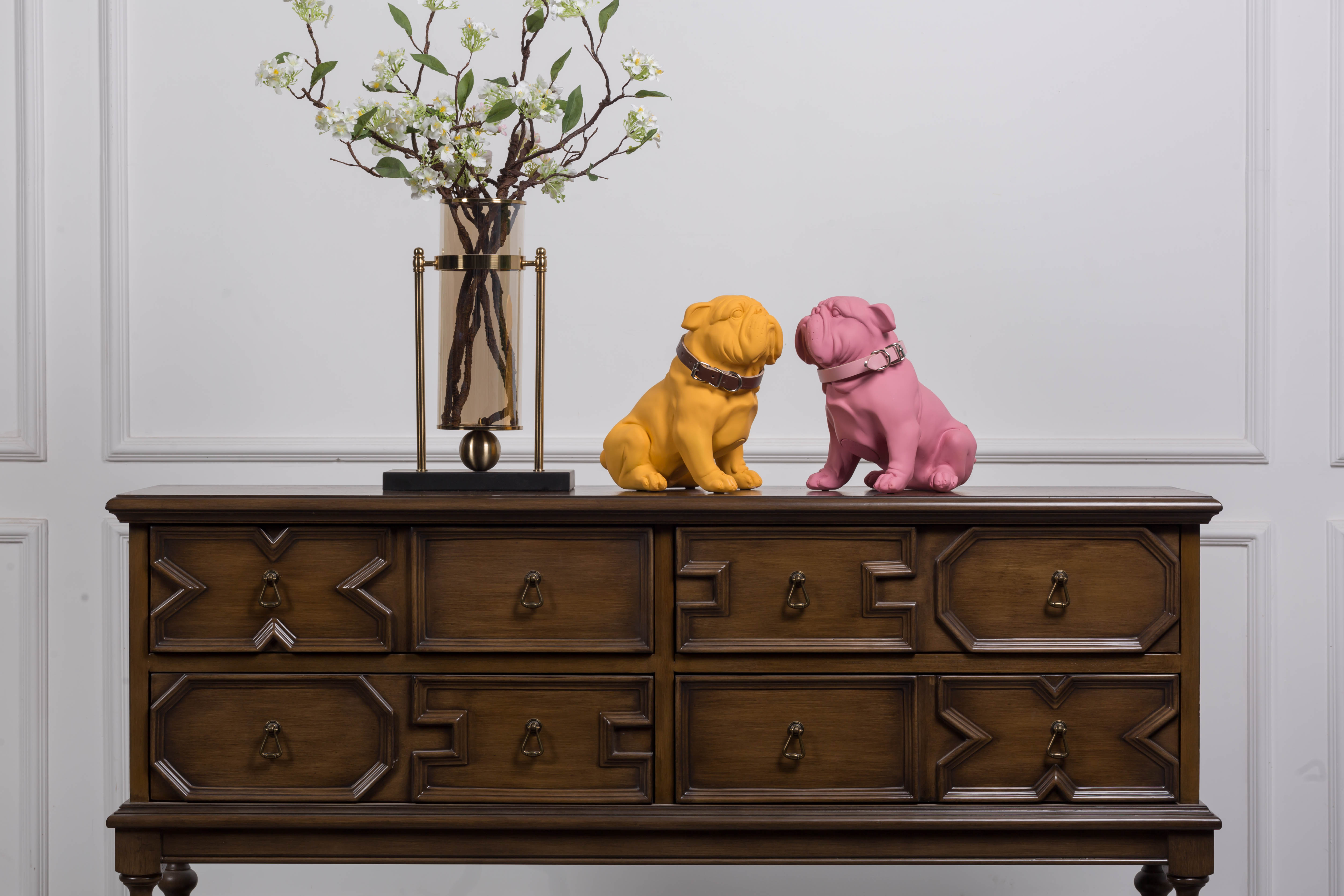 Decor để bàn trang trí chó loa Bull