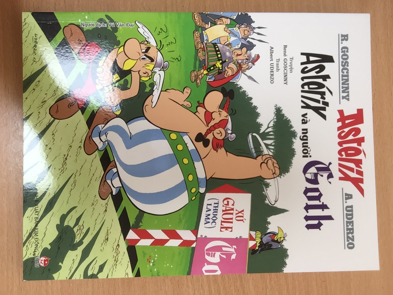 ASTÉRIX - ASTÉRIX VÀ NGƯỜI GOTH
