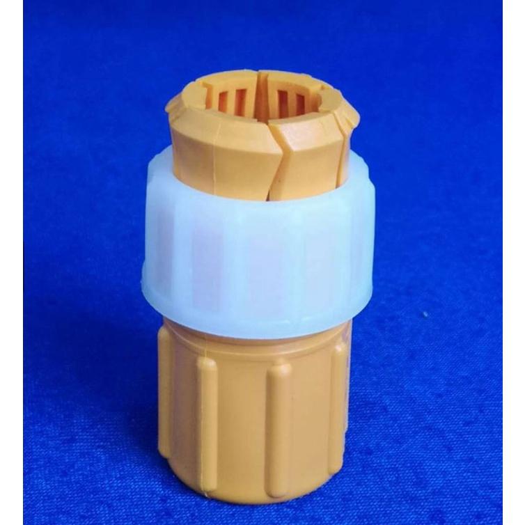 Đầu Nối Ống Nước Tiện Lợi Màu Da Cam