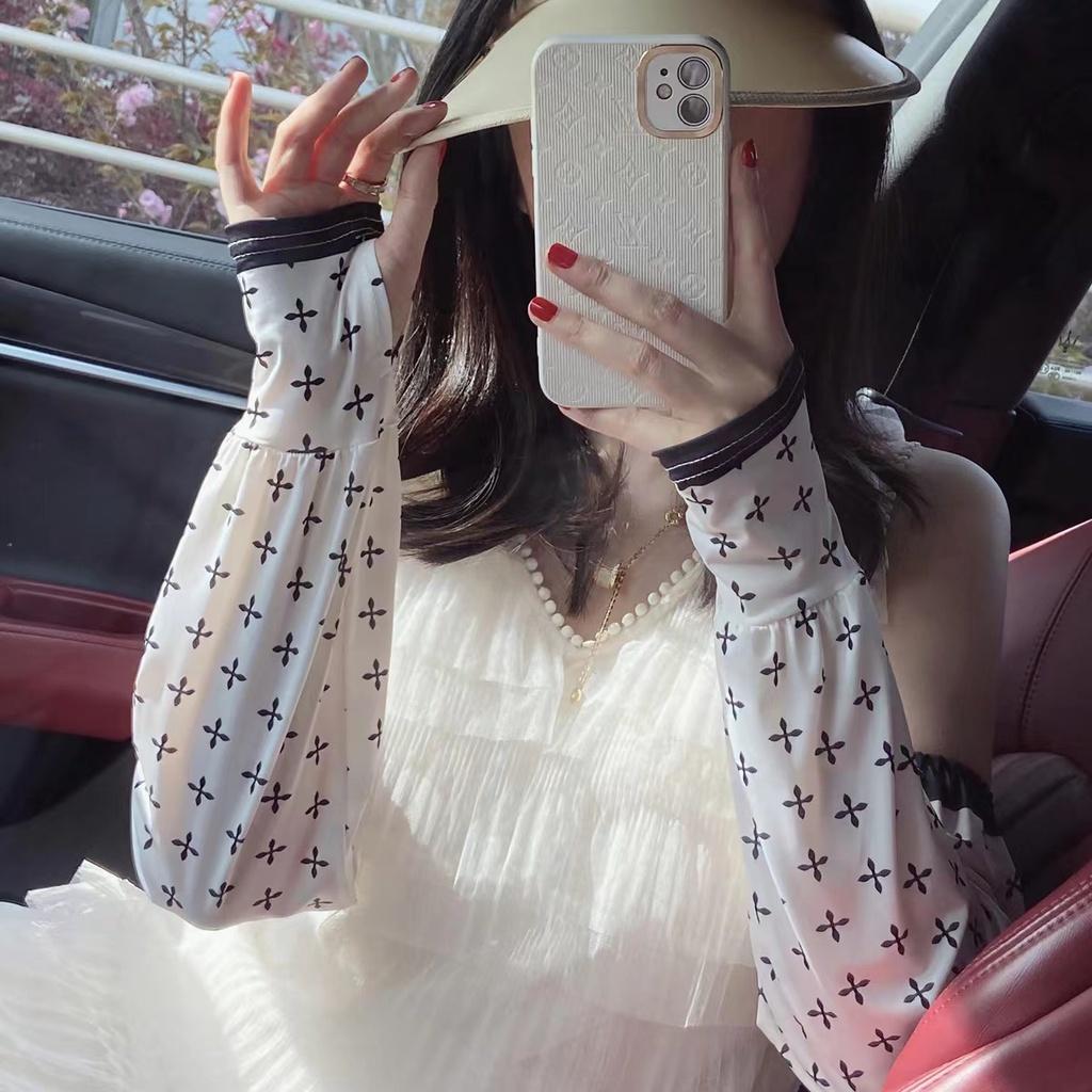 Găng tay chống nắng chống tia UV dáng rộng vải lụa mát in hoa thời trang