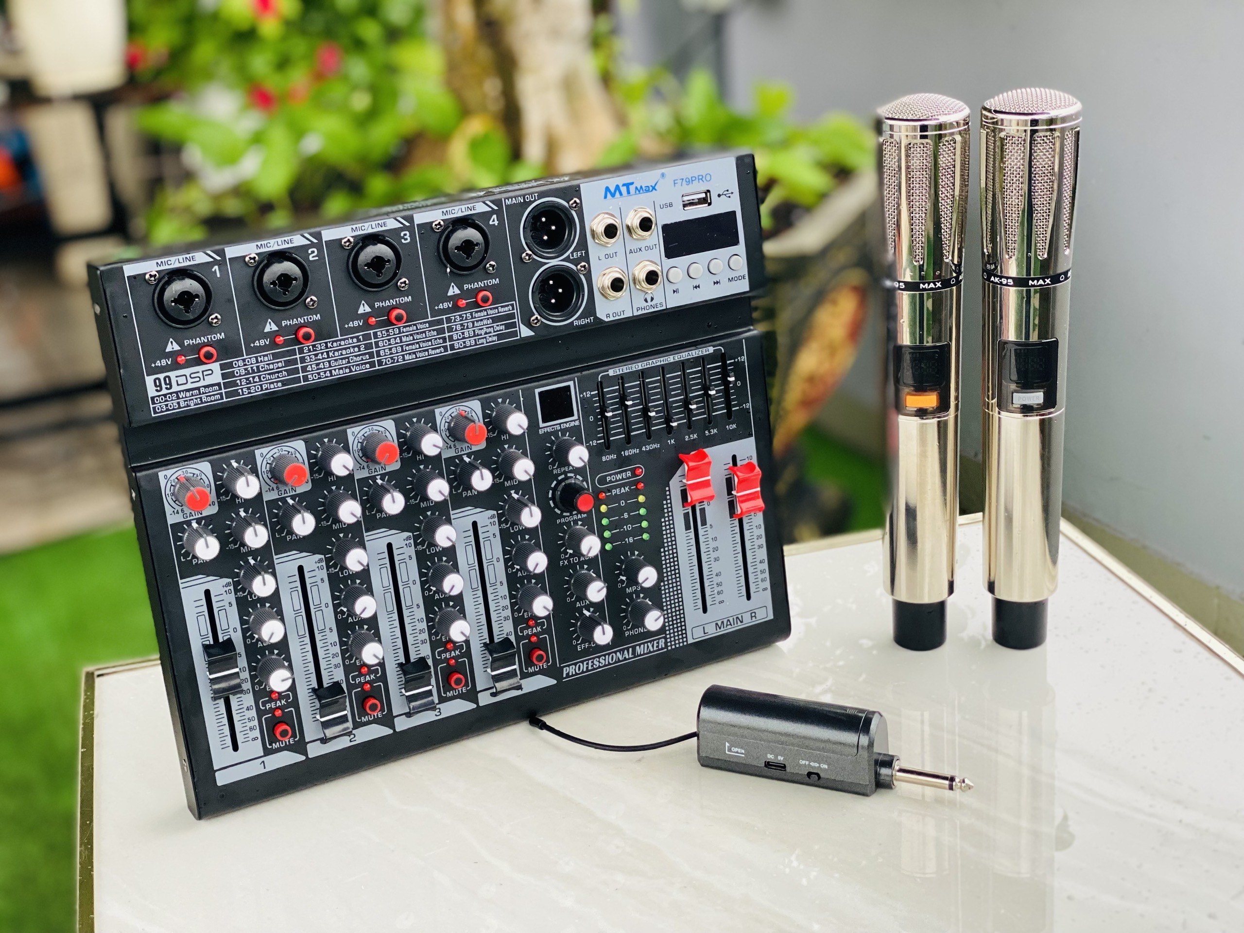 [tặng 2 dây canon hoa sen]  Combo  karaoke  nghe nhạc nâng cấp âm thanh gia đình sân khấu siêu hay mixer MTMAX F79 Pro + Micro Không Dây AK95 (Loại 2 Mic)  hàng nhập khẩu