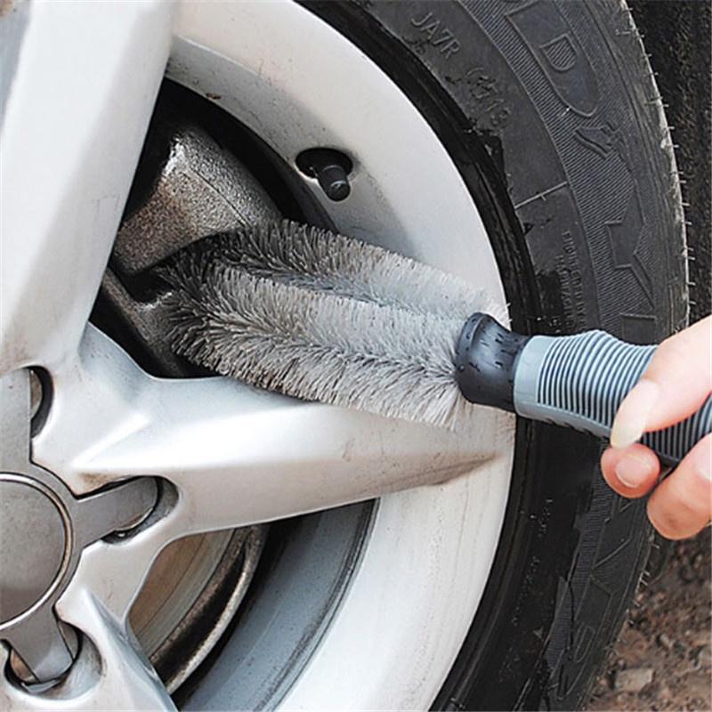 1 Bàn Chải Vệ Sinh Bánh Xe Hơi Chuyên Dụng