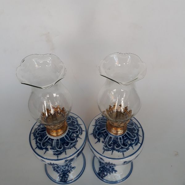 Cặp đèn thờ sứ Bát Tràng và 1 dầu Lưu Ly Cát Tường 2 lit