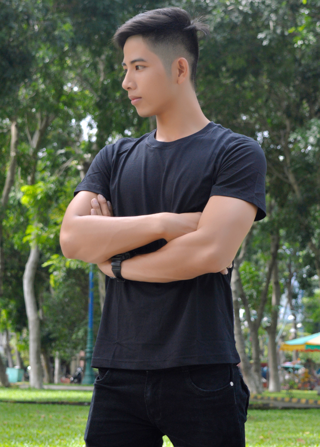 Áo Phông Hàng Hiệu Goking, Quà Tặng Cao Cấp Cho Gia Đình, Cặp Đôi, Lớp Nhóm, Doanh Nghiệp, Người Nước Ngoài. Áo Thun Trơn Basic, Form Unisex Cho Nam Nữ. - Đen - 3Xl