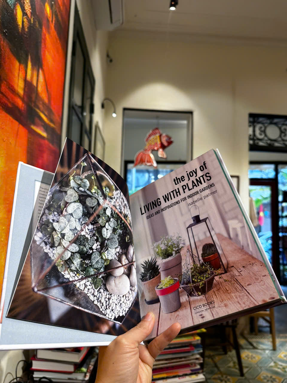 Sách - The Joy of Living with Plants: Ideas and inspirations for indoor gardens by Isabelle Palmer - Sách tiếng anh