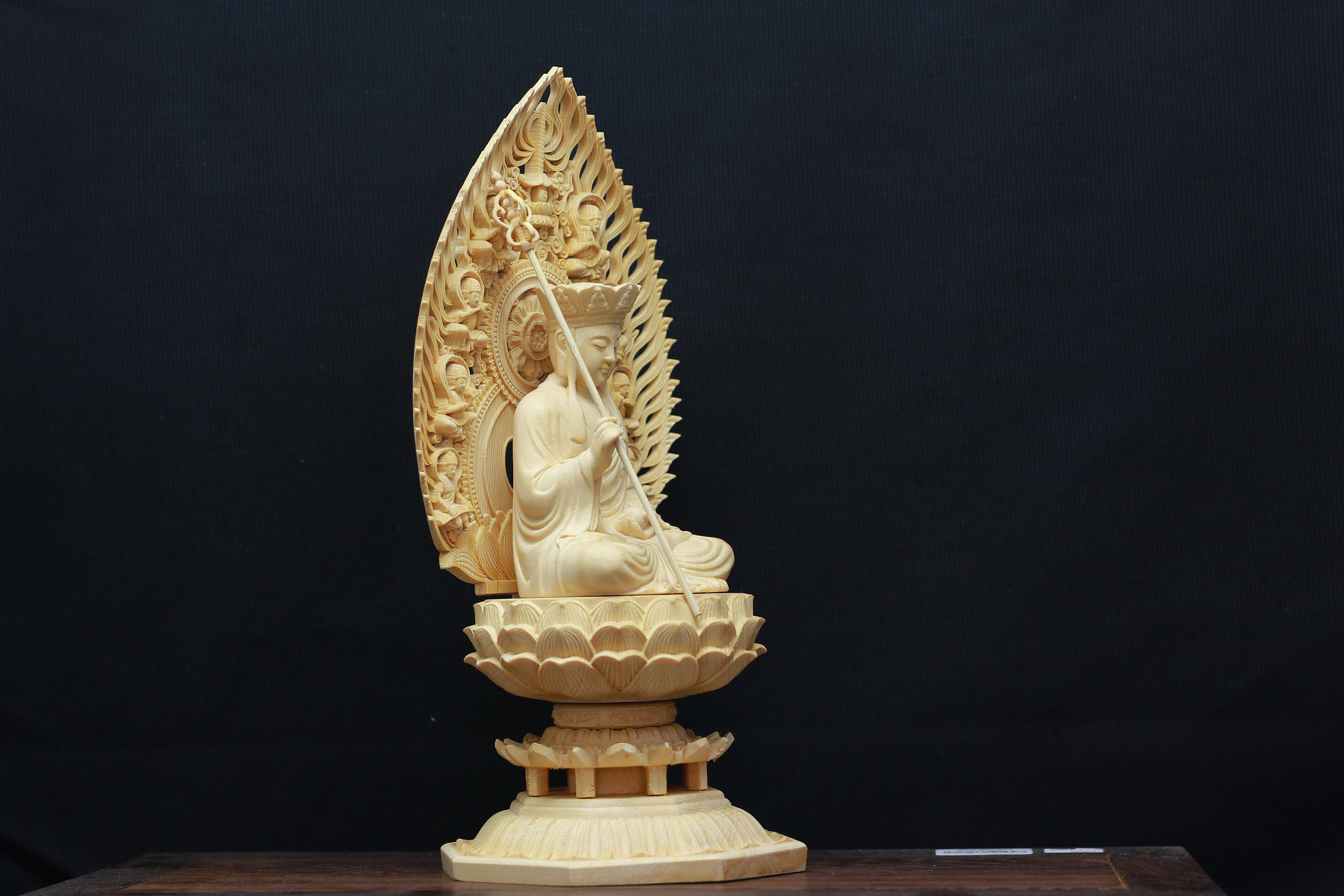 Tượng Ngài Địa Tạng Vương Bồ Tát- Gỗ Hoàng Dương Cao 28cm