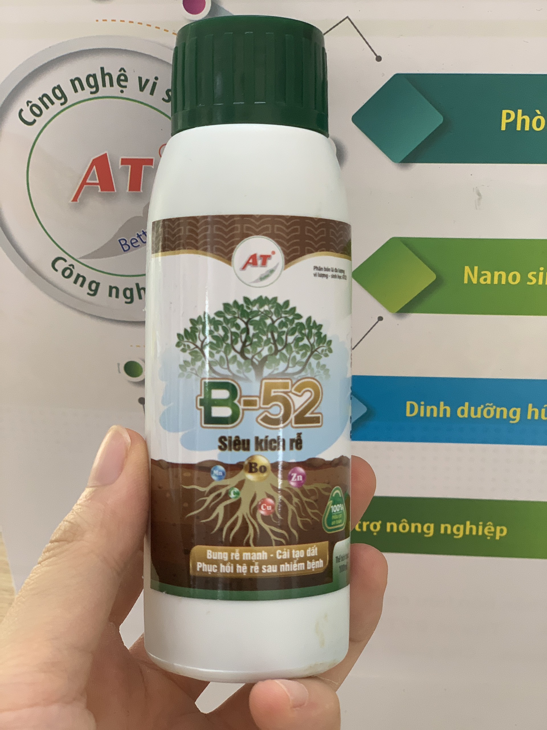 Phân bón kích rễ AT cung cấp dinh dưỡng cho rau màu, hoa hồng, hoa lan, cây cảnh trong nhà - B52 chai 100ml