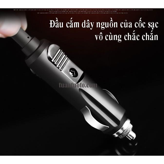 Cốc sạc đa năng 4 trong 1 trên ô tô