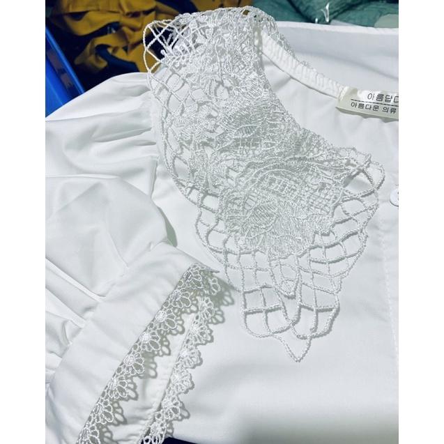 Áo sơ mi phối cổ ren to siêu hót hàng bán shop