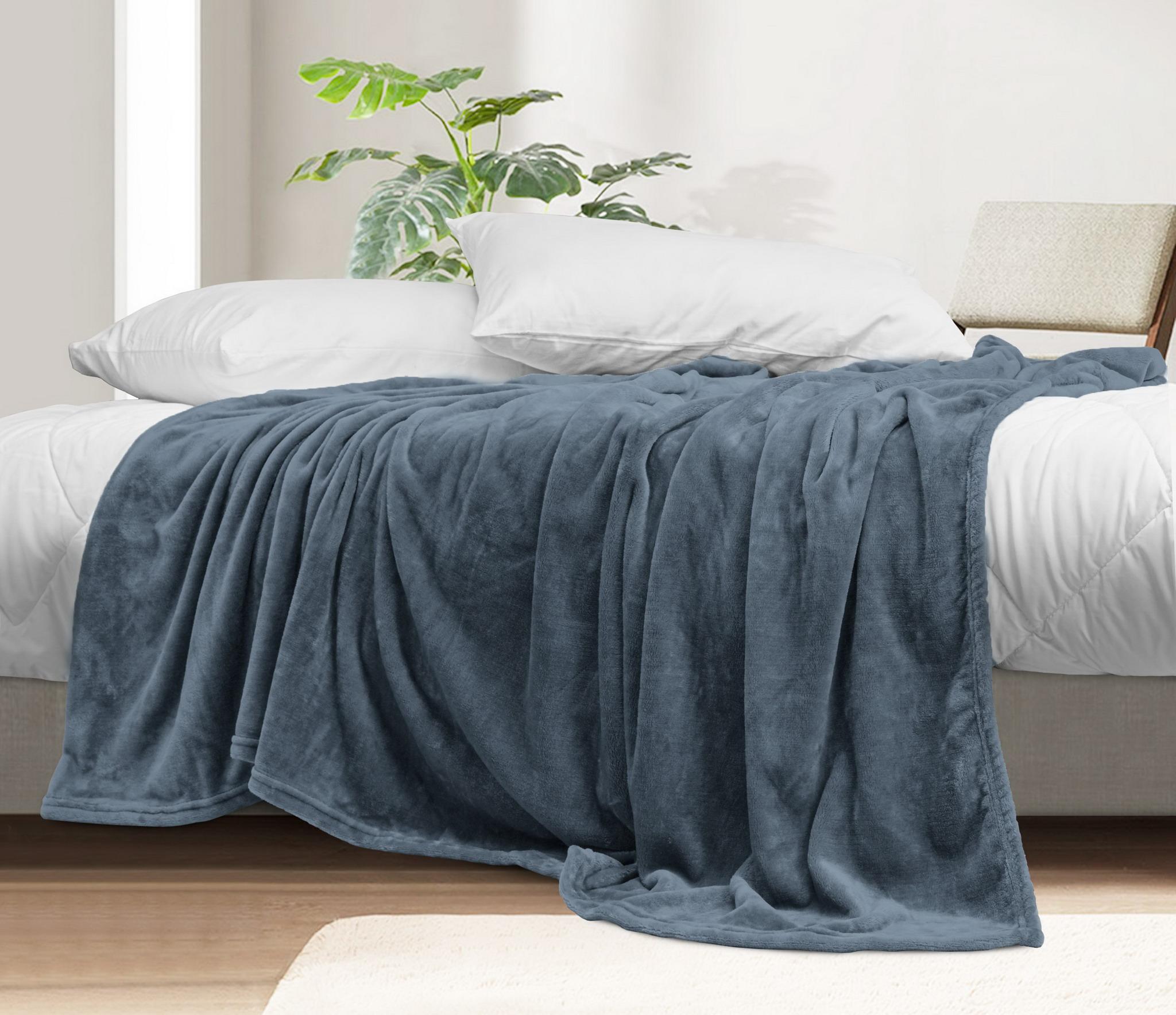 Chăn nỉ Akemi Colourlush Flannel Blanket 150x200cm, 1 cái