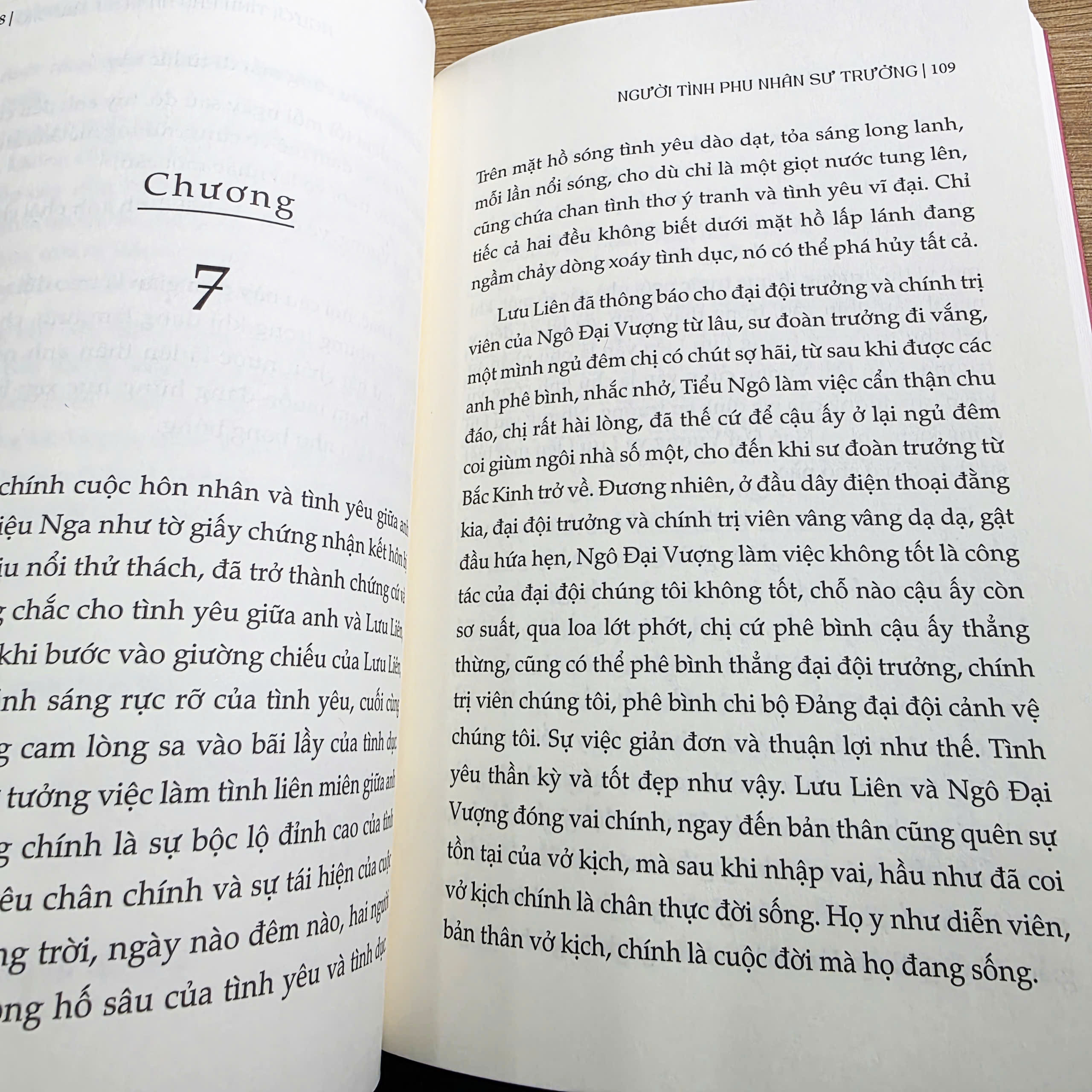 Sách - Người tình phu nhân phu trưởng (Vì nhân dân phục vụ) - Diêm Liên Khoa