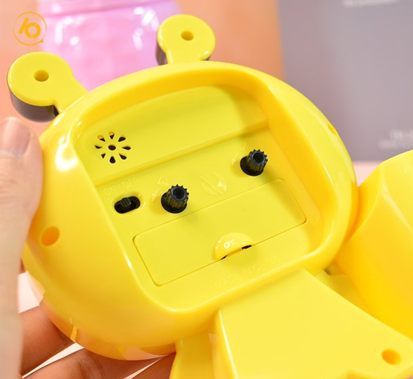 Đồng Hồ Để Bàn Kèm Ống Đựng Bút 2 in 1 Hình Con Ong Cho Bé