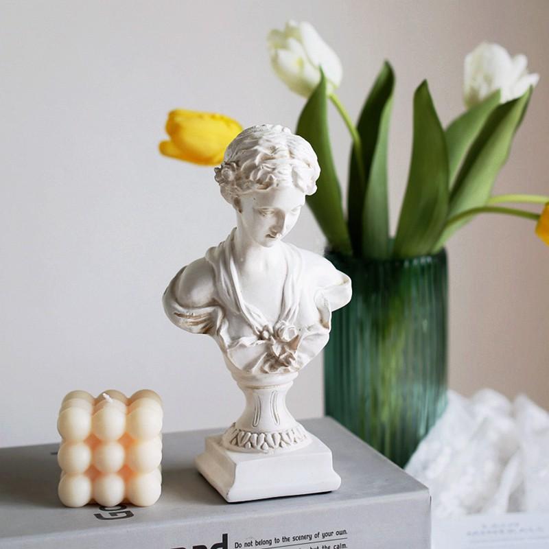 Tượng cô gái hoa hồng trang trí cao 23cm
