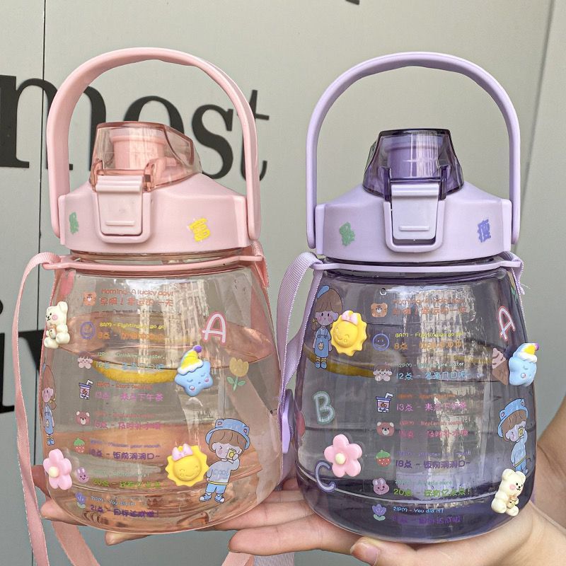 Bình đựng Nước Thể Thao, Bình Nước Cute Kích Thước Lớn Dung Tích 1300ml Có ống Hút