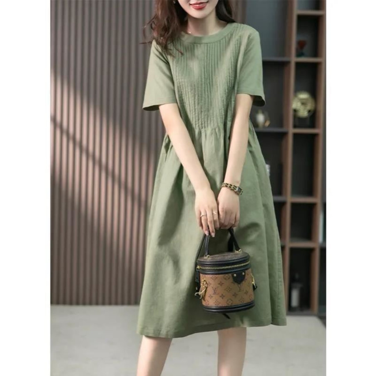 Đầm linen nữ dáng suông xếp ly mẫu mới ngắn tay mặc đi làm, đi chơi Đũi Việt DV195