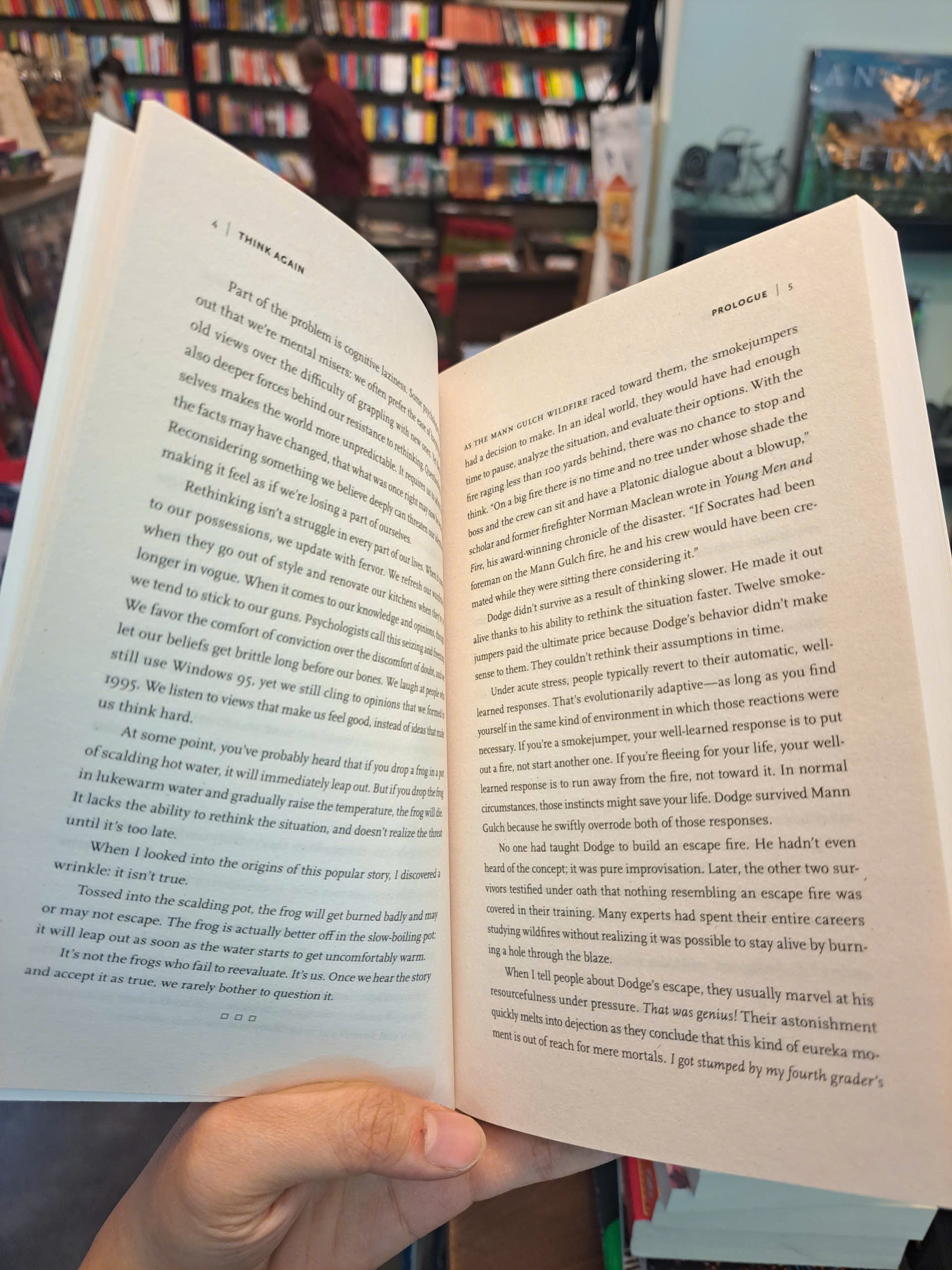 Sách - Think Again by Adam Grant | Psychology / Self Help / Tâm lý học / Ngoại văn nhập khẩu UK