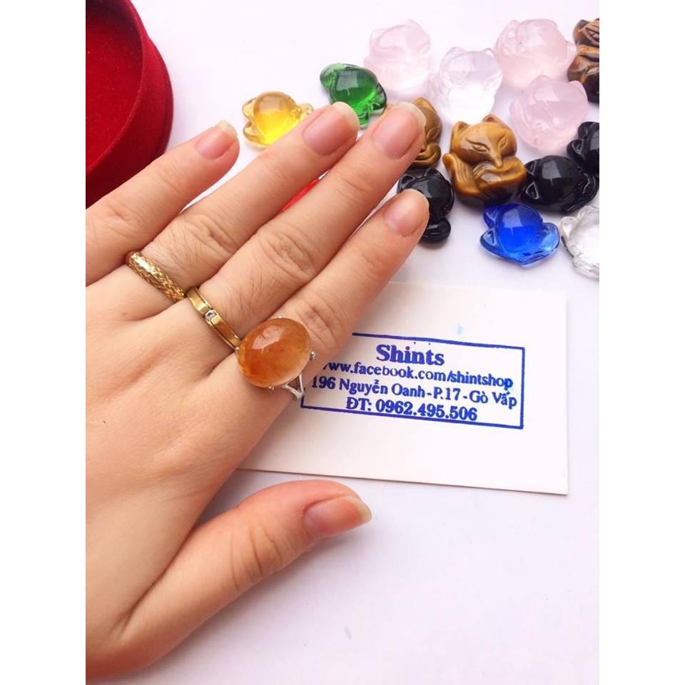 Nhẫn cẩn hạt tóc vàng