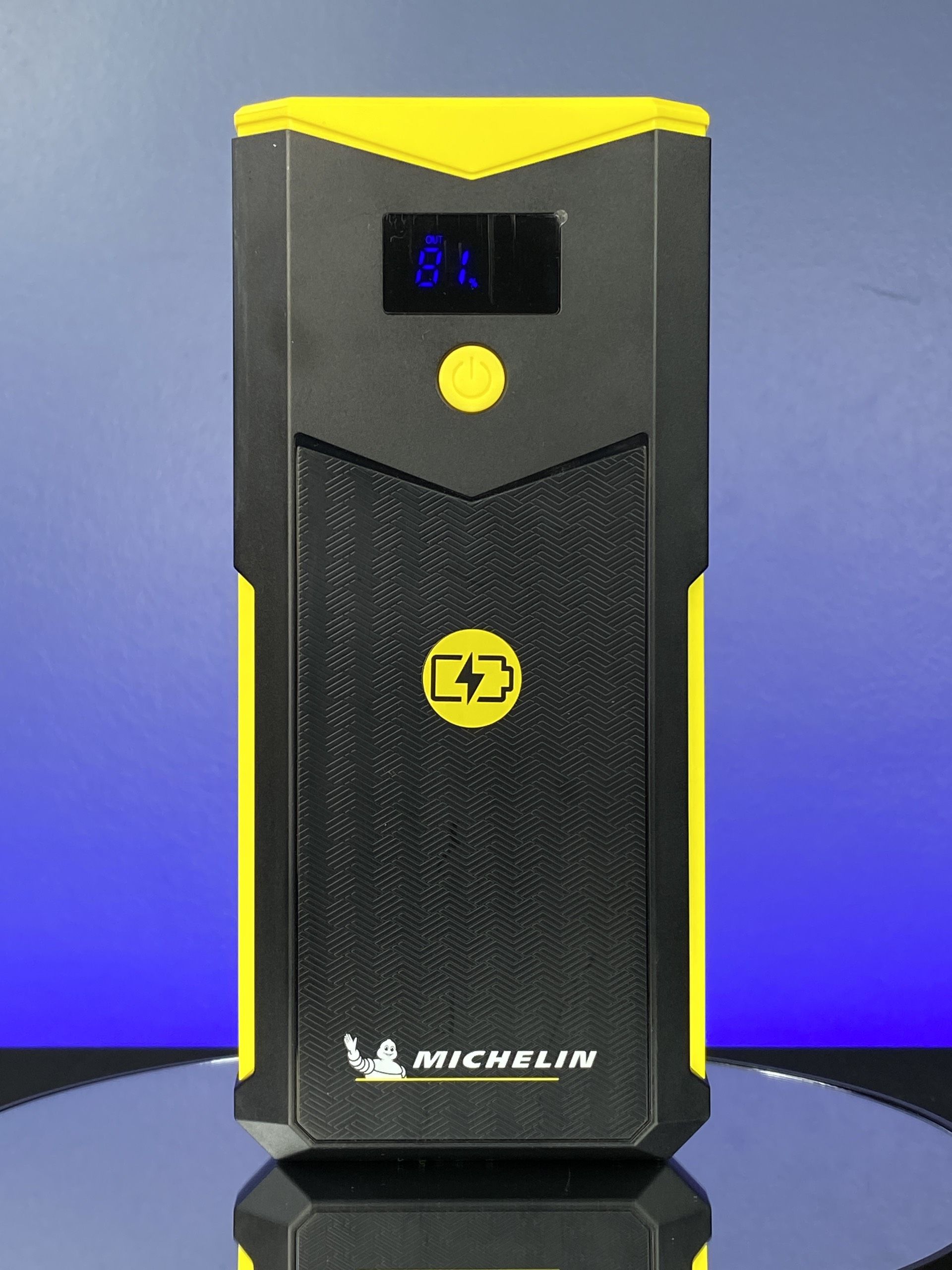 BỘ KÍCH BÌNH KHỞI ĐỘNG XE Ô TÔ 12.000mAH MICHELIN ML4165