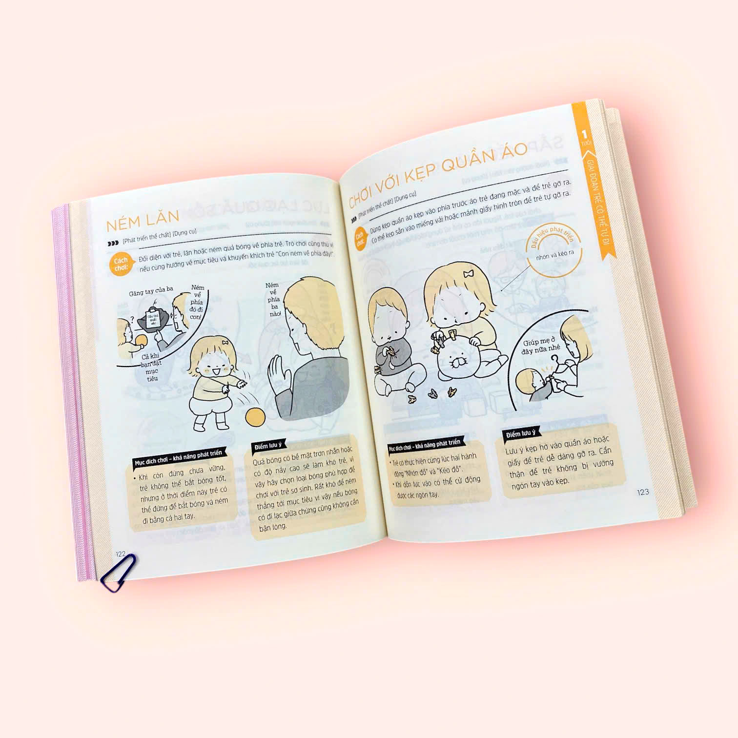 Sách: Combo 2 cuốn Những Trò Chơi Giúp Trẻ 0-2 Tuổi Phát Triển Toàn Diện Thể Chất Và Tâm Hồn và Cha Mẹ Là Bạn Cùng Chơi Tốt Nhất Của Con