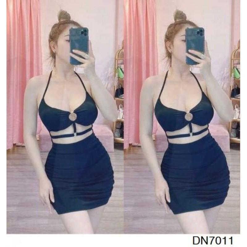 Đầm hở ngực cột dây đính khoen sexy