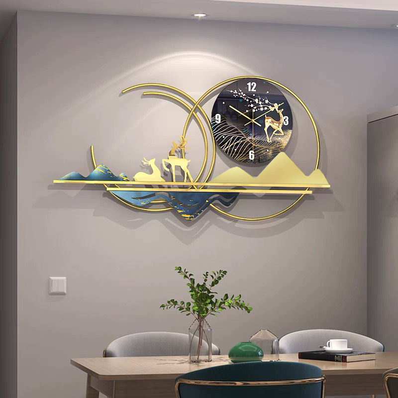 Đồng hồ treo tường nghệ thuật Hươu vàng KT 900*480mm