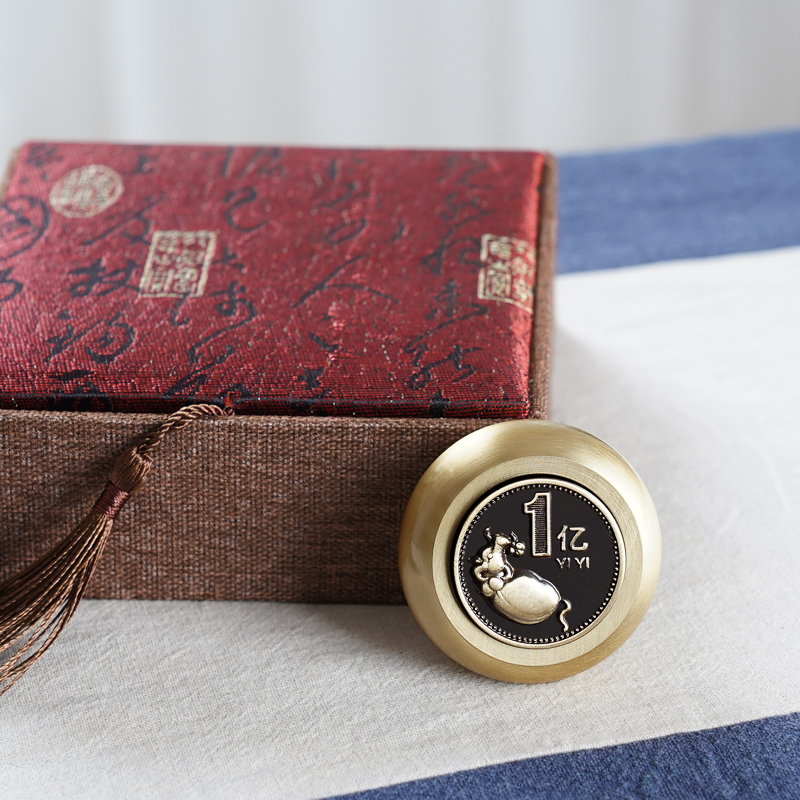 Con quay hình con trâu sửu bằng đồng thau phong thủy