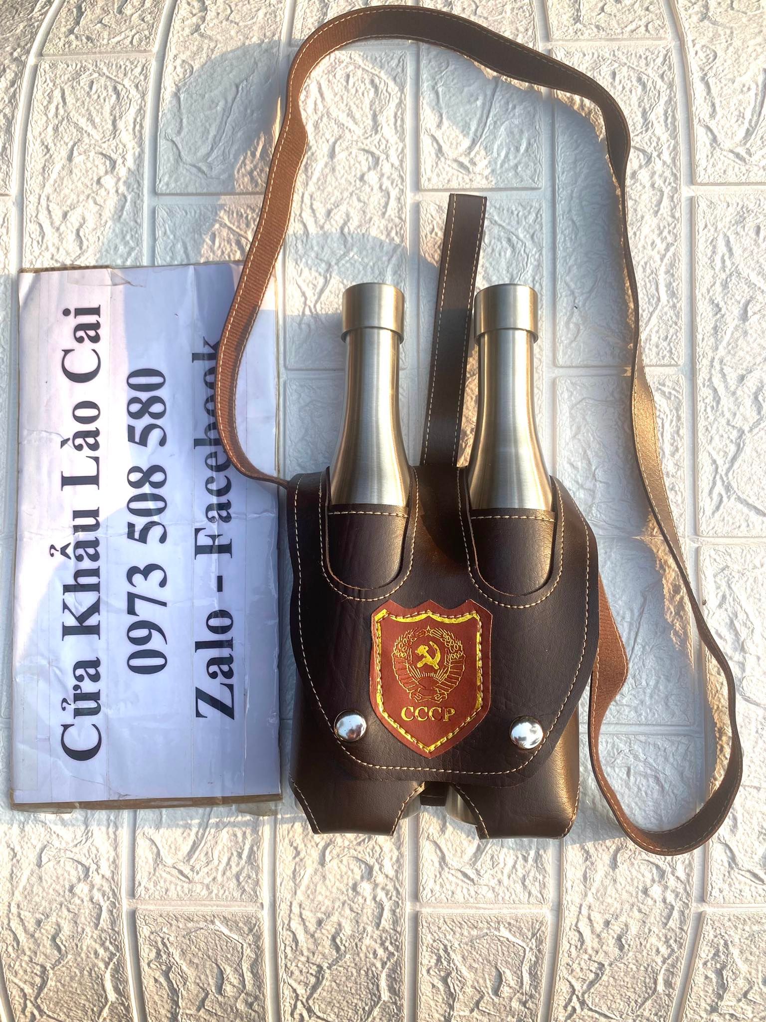 Bình chai đôi inox đựng nước đựng riệu CCCP Truyền Thống Dung Tích 1,5 lít , tặng bao da như hình