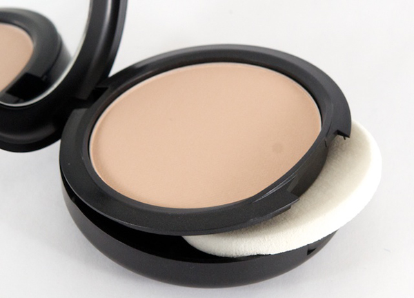 Phấn Nền Và Phủ MAC Studio Fix Powder Plus Foundation 15g