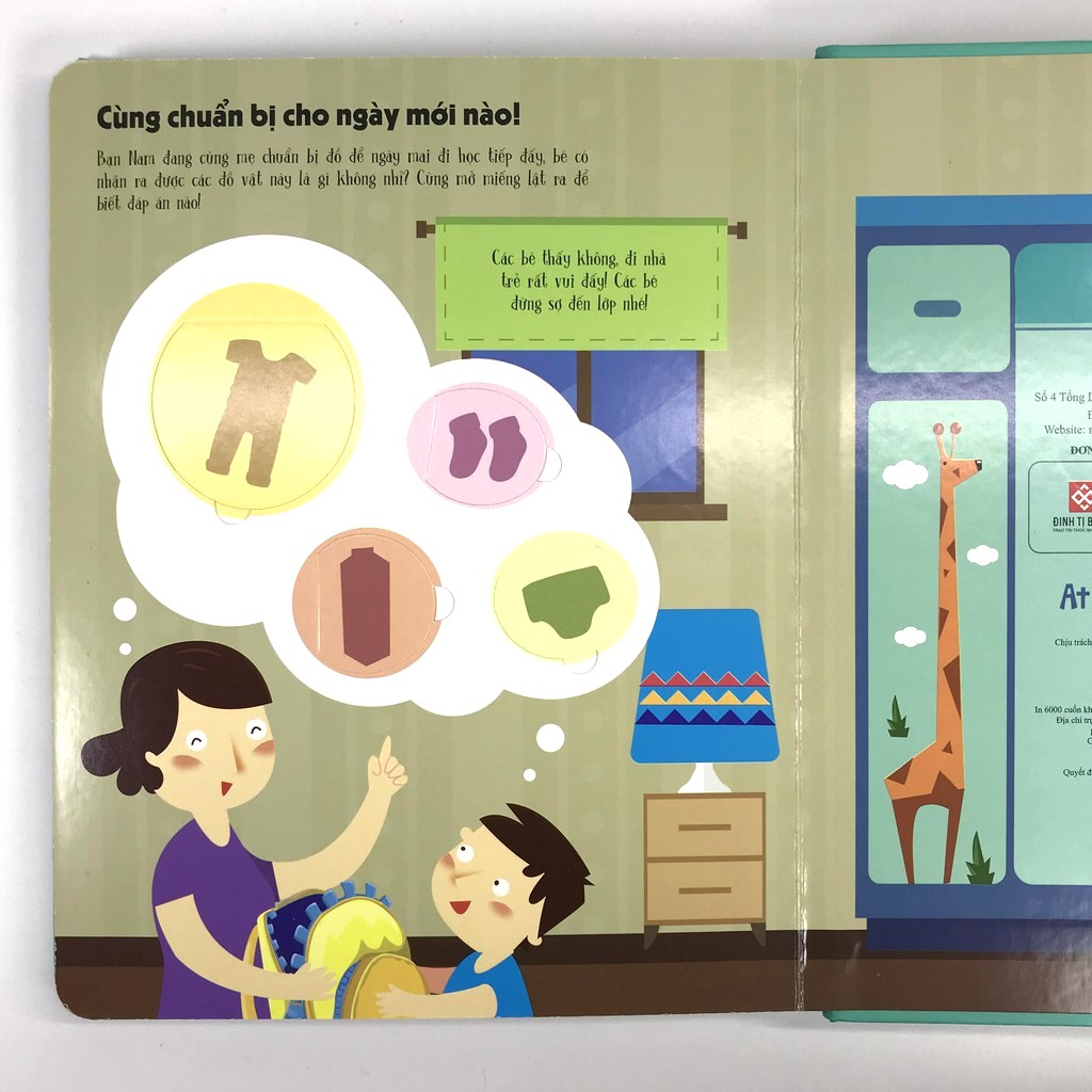 Sách Lift The Flap Lật Mở Khám Phá - At The Nursey School Ở Nhà Trẻ - Cho Bé 0-6 Tuổi Hào Hứng Đi Học Mẫu Giáo
