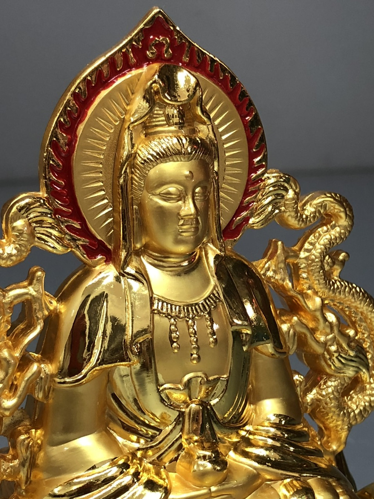 Tượng Để Ô tô Quan Âm Bồ Tát DA12103