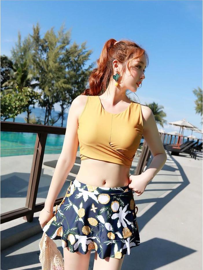 Bộ đồ bơi 3 mảnh màu vàng dáng Hàn Quốc 2019