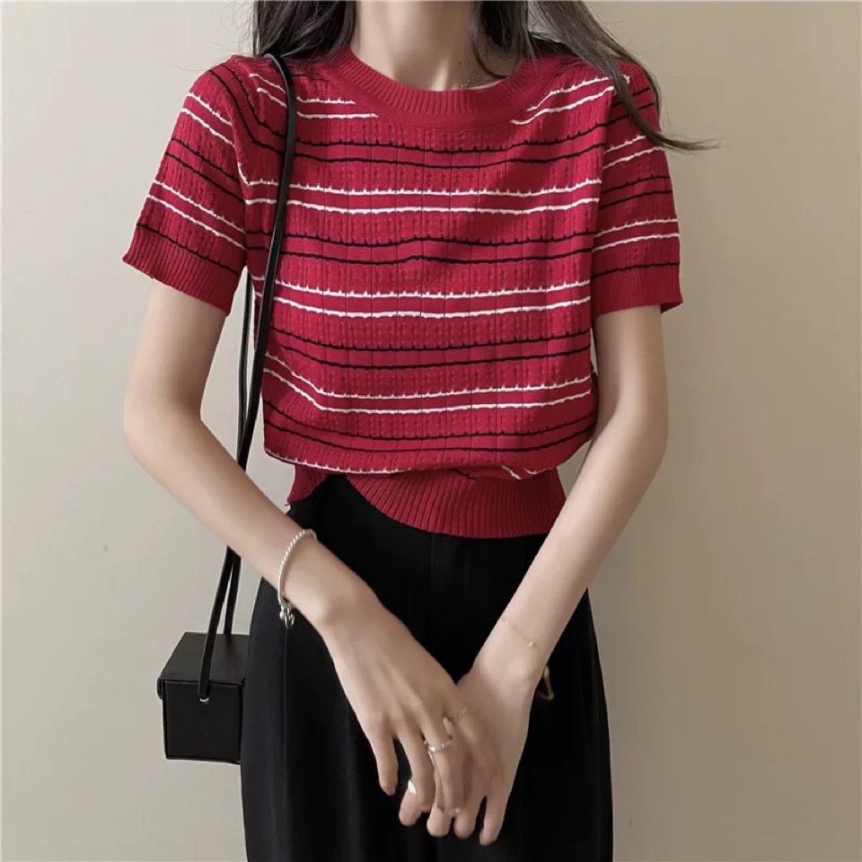 MS410 Áo len kẻ ngang cổ tròn nữ tính
