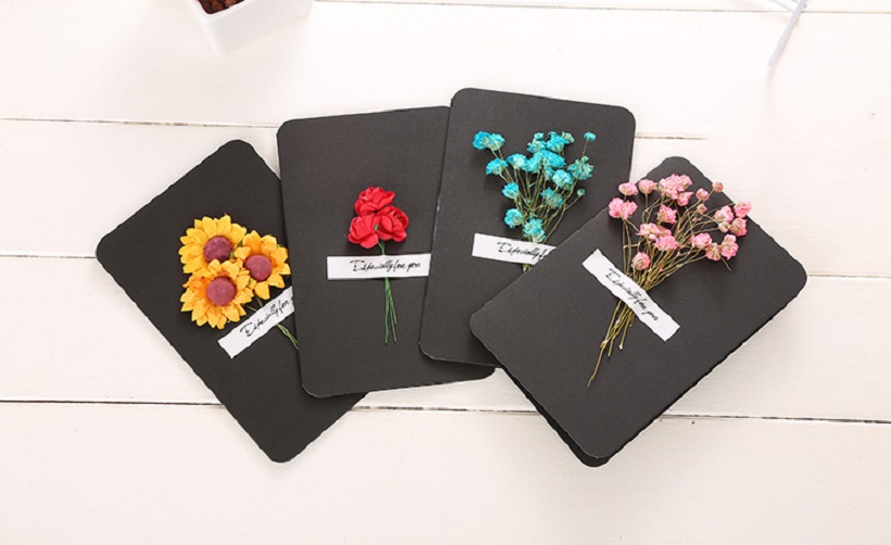 Classy Thiệp chúc mừng, thiệp giáng sinh có gắn hoa khô trang trí Q1366