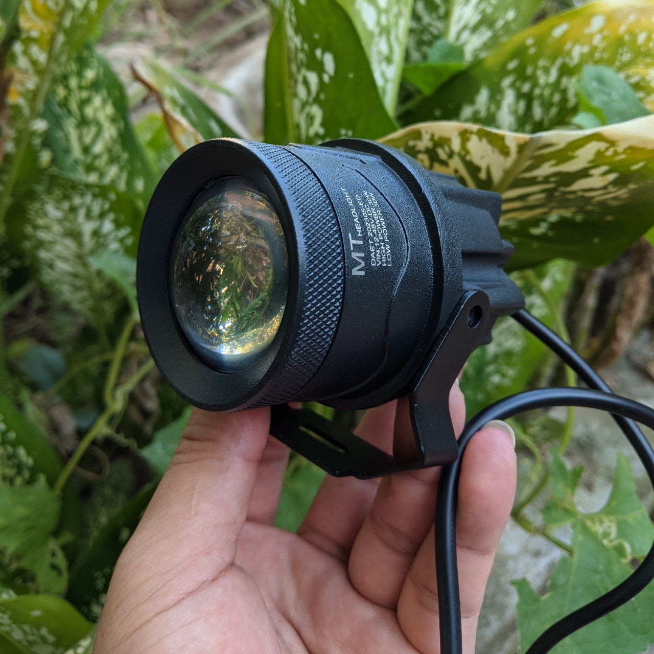 Đèn trợ sáng xe máy ô tô bi gầm 2.0" V9 - 60W chống nước hàng cao câp dành cho khách víp mẫu mới