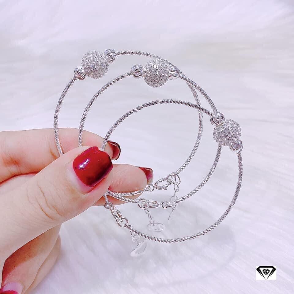 LẮC TAY CẦU GẮN ĐÁ