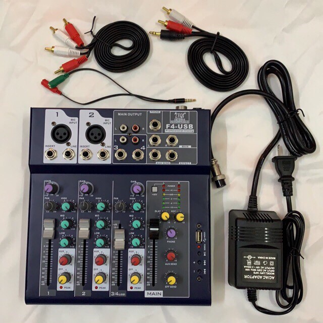 Combo trọn bộ sound card Mixer F4 USB thu âm livestream, karaoke cực hay, Micro BM-900, Kẹp bàn màng lọc, tai nghe kiểm âm 450P