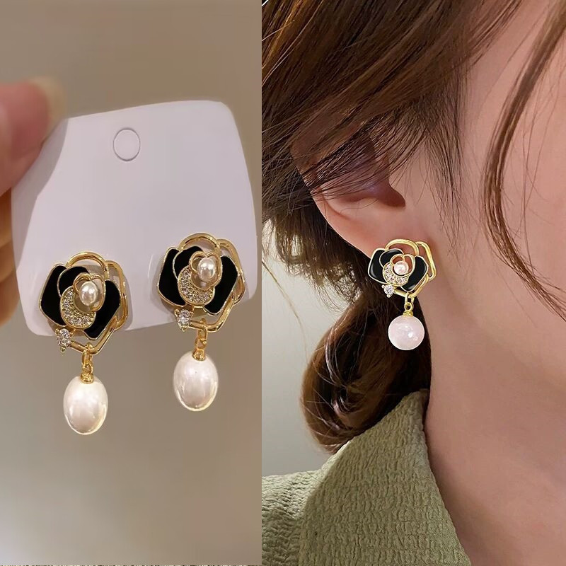 Khuyên tai sơn trà cánh khảm rỗng