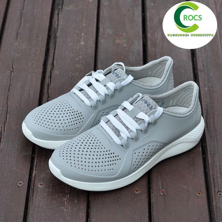 Giày nhựa đi mưa chống hôi chân -Croslite-Literide-Pacer màu Trắng bạc