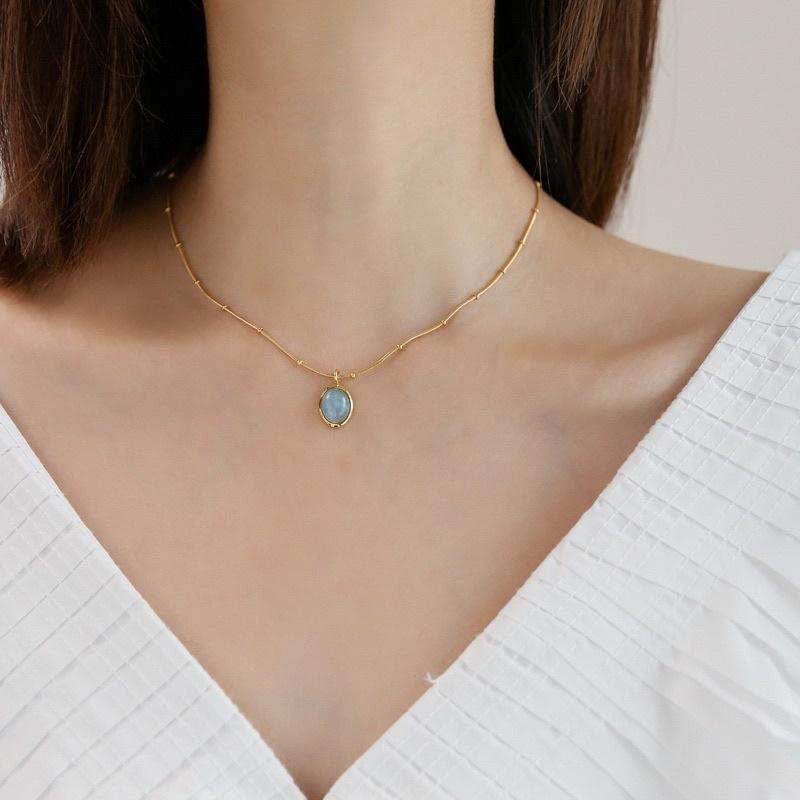 Dây chuyền nữ titan không đen mặt đá ngọc vintage đẹp Ring House