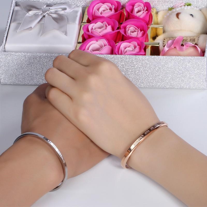 Vòng Tay Kiềng Tay Titan Đôi Nam Nữ Unisex Chữ BeThe Change