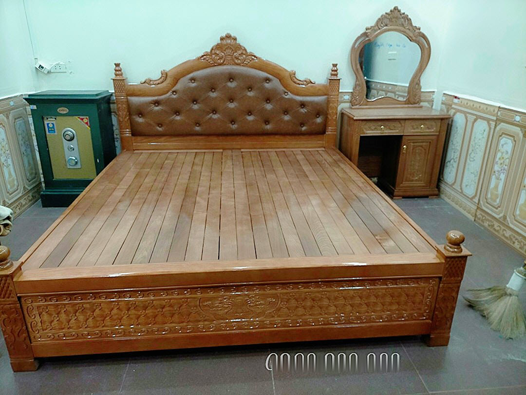 Giường ngủ đẹp bọc nệm mẫu nữ hoàng gỗ sồi