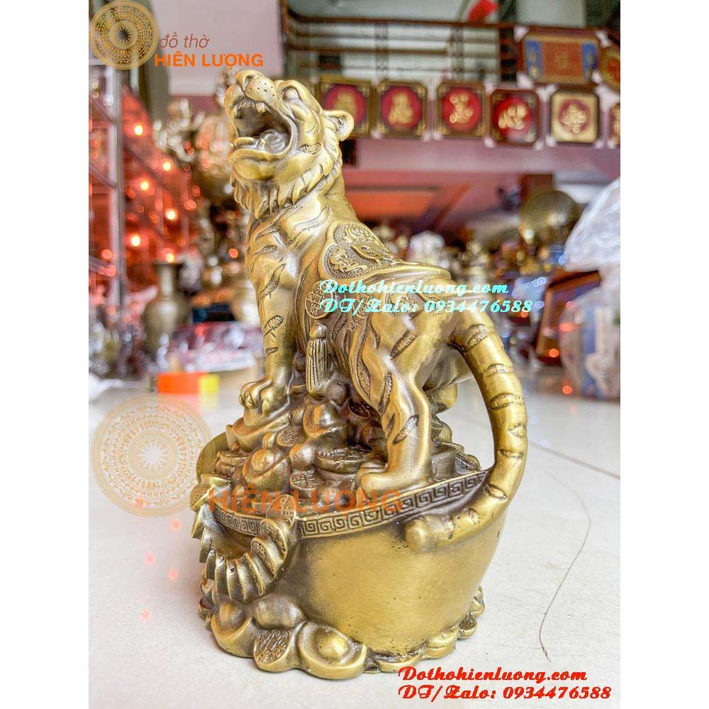 Tượng Linh Vật Hổ Thét Sơn Hà Đứng Trên Quan Tiền Bằng Đồng Vàng Nguyên Chất Cao 22cm Đẹp